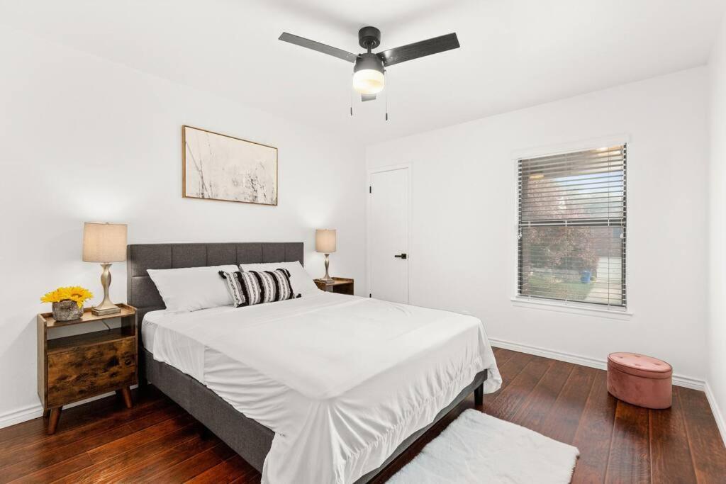5 Bedrooms With Chefs Kitchen 2 Masters Room And Game Lounge Сан Антонио Екстериор снимка