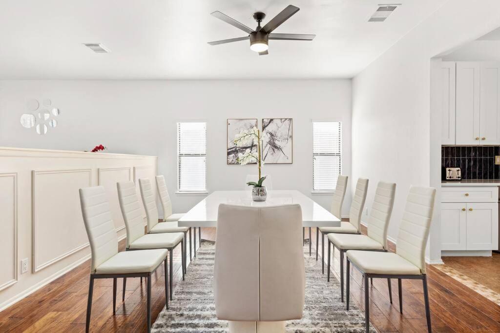 5 Bedrooms With Chefs Kitchen 2 Masters Room And Game Lounge Сан Антонио Екстериор снимка