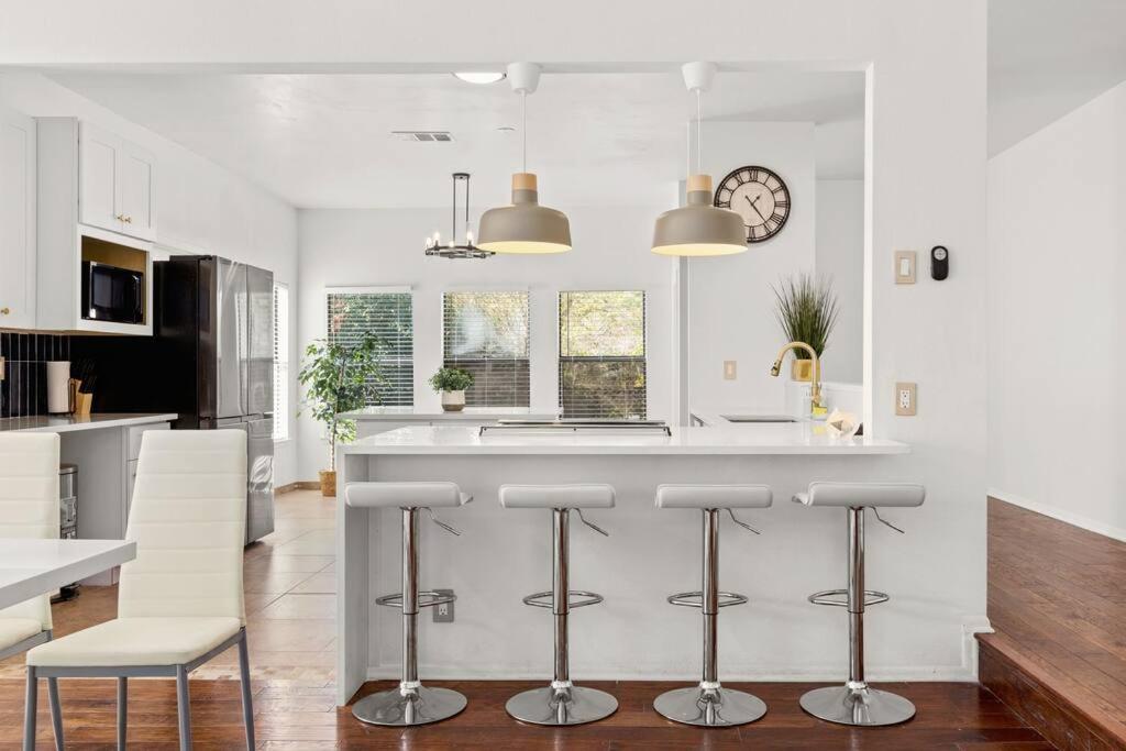 5 Bedrooms With Chefs Kitchen 2 Masters Room And Game Lounge Сан Антонио Екстериор снимка